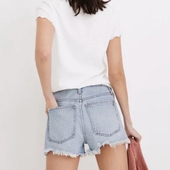 NWT Madewell 25 XS Relaxed Denim Shorts Essen Wash Distressed Retro Summer Cute - Picture 2 of 11